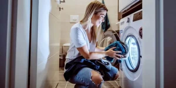 Czy koszule można suszyć w suszarce? Uniknij uszkodzeń i kurczenia