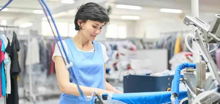 Ile kosztuje pranie w pralni? Ceny, które mogą Cię zaskoczyć